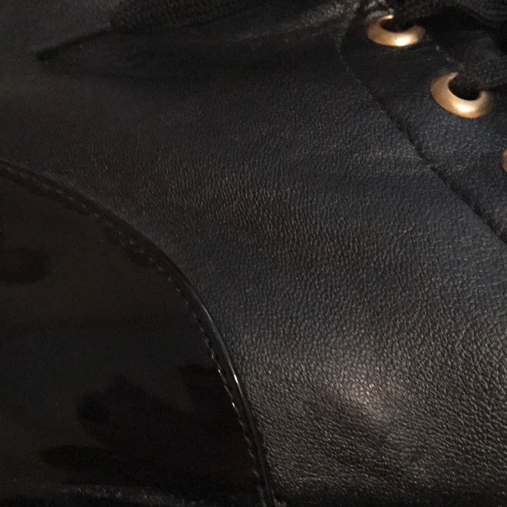 Boots - Picture 6 of 6